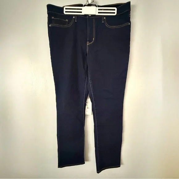 NWOT LEVI'S Demi Curve Classic Rise Slim Jeans Women's Dark Wash - Picture 3 of 7